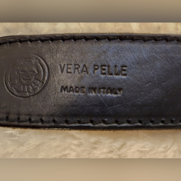 Vintage Black and Gold Belt Leather with Rhinestone Detail by Vera Pelle - Picture 4 of 4